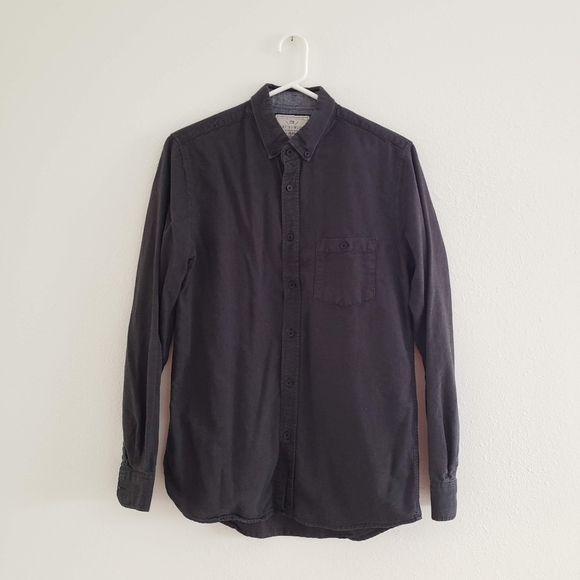 Black Long-sleeve Buttondown - Picture 1 of 2